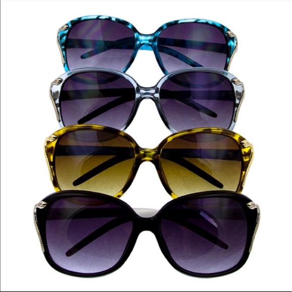 Boutique | Snake Embellished Sunglasses - Picture 3 of 3